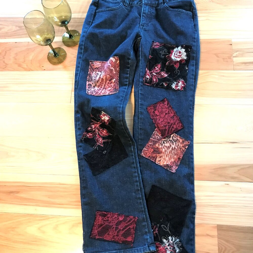 Upcycled Patchwork Jeans Sparkle and Lace Patches, Boho Hippie Jeans, Size 6 - Picture 9 of 10